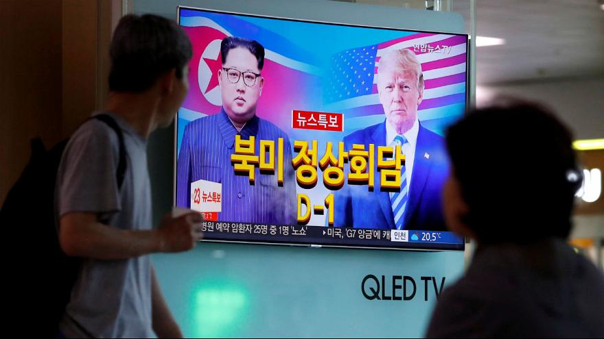 لە کۆریاى باکور دانیشتنەکەى ترامپ و کیم چۆن  بینرا؟!