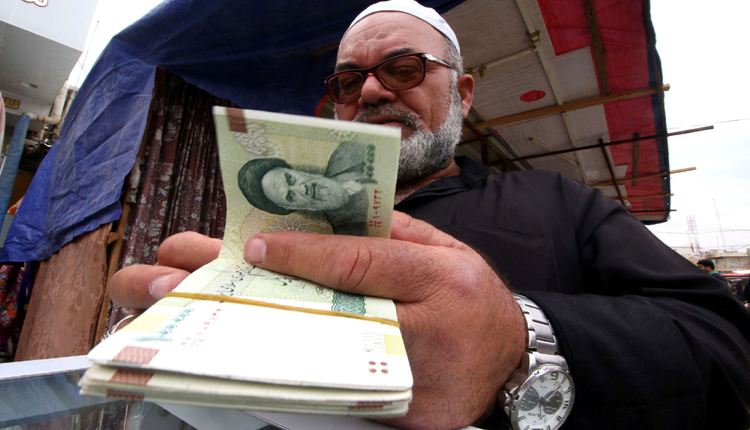 سمسار عملات الأجنبية في السوق العراقي