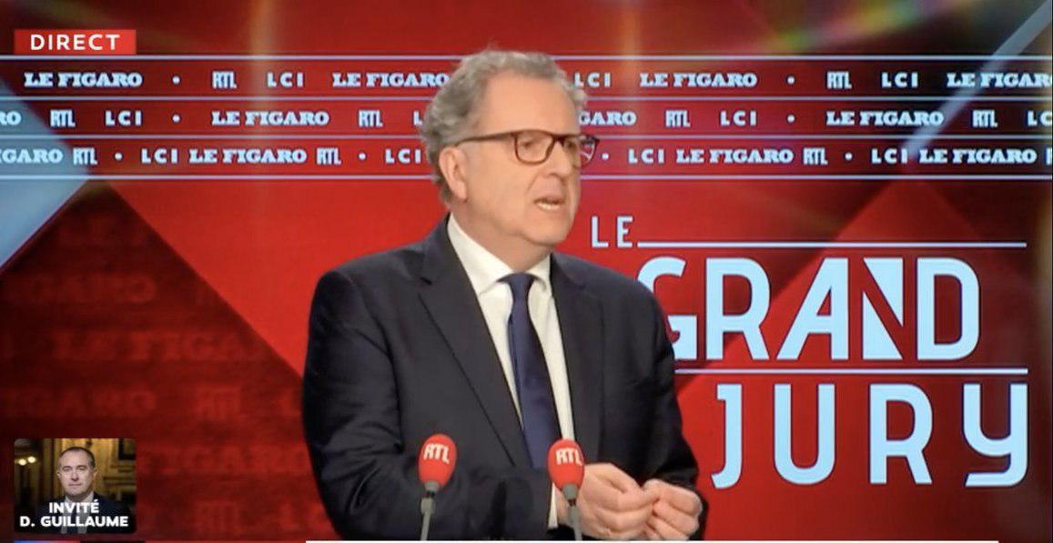 Fransa: Meclis Başkanı Ferrand'ın evi ateşe verildi