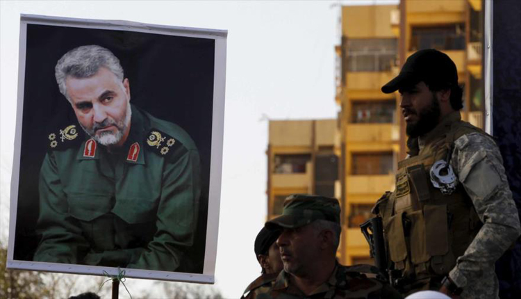 يعتبر قاسم سليماني الآمر و الناهي لميليشيات الحشد الشعبي