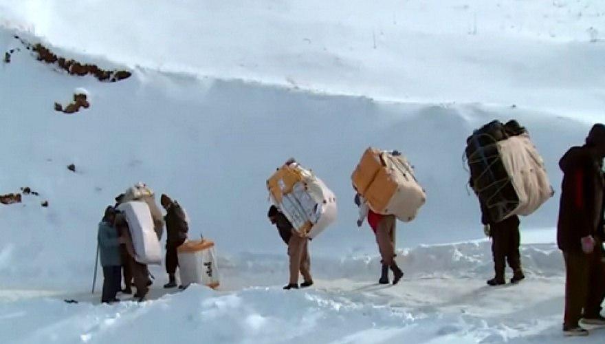 Doğu Kürdistan sınırında bir kolber daha hayatını kaybetti