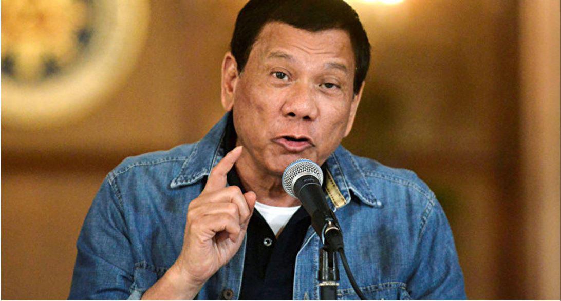 Filipinler lideri Duterte'den kadınlara küfürlü hakaret