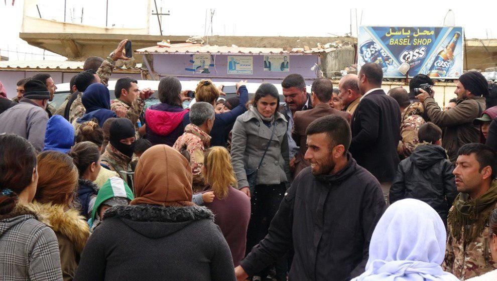 IŞİD'den kurtarılan Ezidiler ailelerine kavuştu