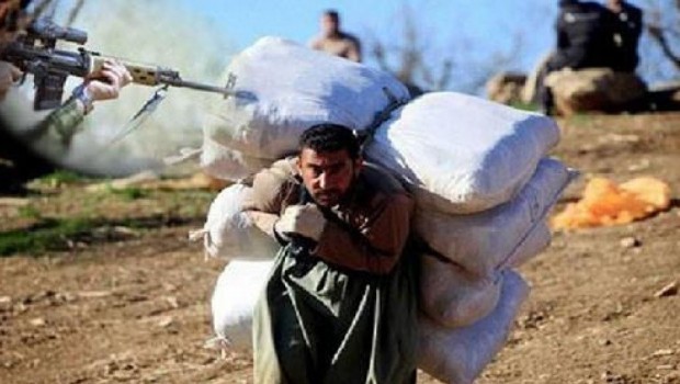 İran askerleri yine Kürt kolberlere saldırdı: 1 ölü, 1 yaralı