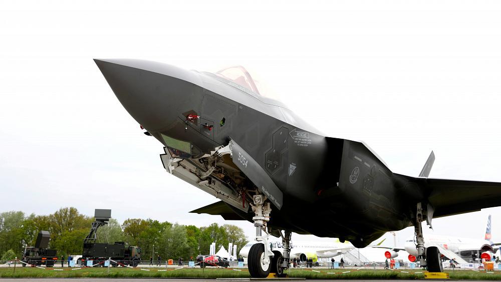 ABD'den Türkiye’ye gözdağı: Türk pilotlar geri gönderiliyor