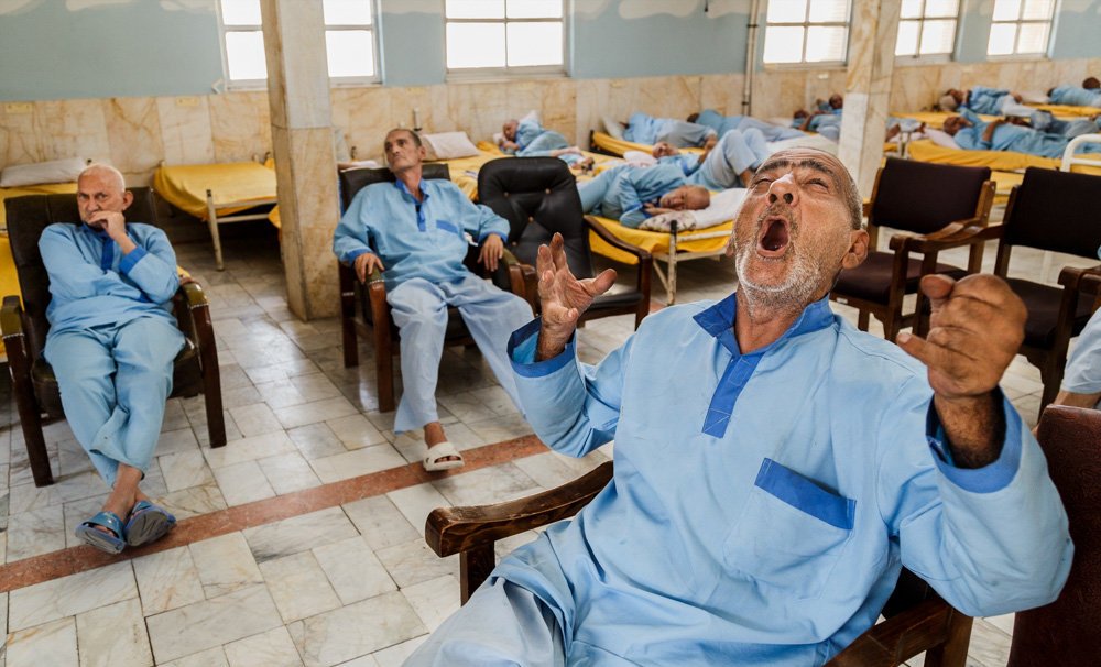 هۆکارى خەمۆکى خەڵکی ئێران کۆماری ئیسلامییە