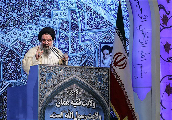 احمد خاتمی یکی از چند امام جمعه موقت تهران در خطبههای نماز آدینه چهارم امرداد اذعان کرده است که نماز جملههای کشور خلوتتر از هر زمان دیگر شده است.