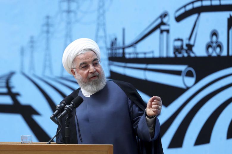 روحانی افکار عمومی را برای تماس با ترامپ آماده میکند