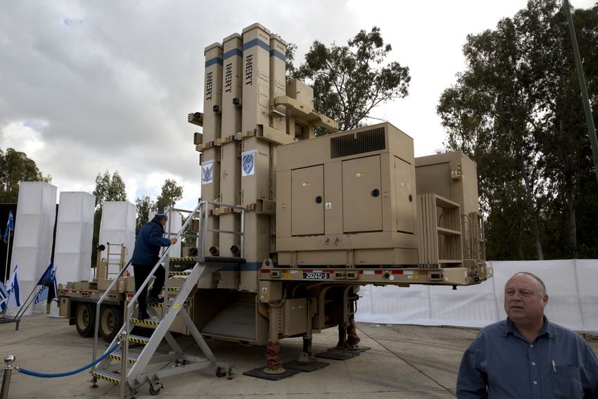 Israeli air defense systems on alert over possible Iranian attack