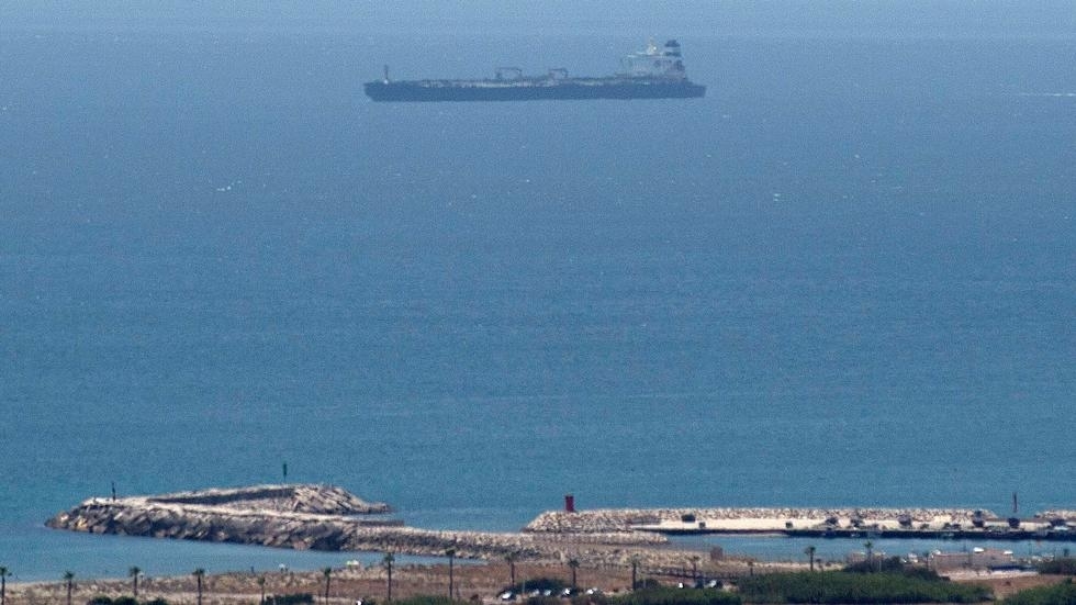 US warns Chinese companies over secretly carrying Iran oil