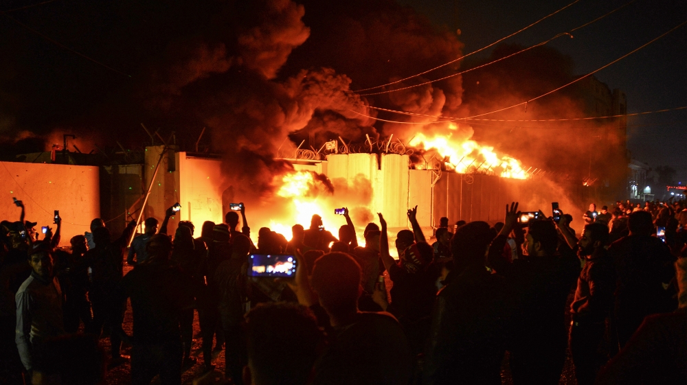 Protesters burned down Iranian consulate in Najaf