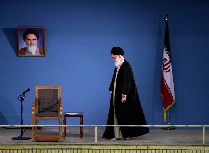 مجتبی خامنهای، بیت رهبری و ستاد کل نیروهای مسلح ایران در چهلمین سالروز اشغال سفارت آمریکا تحریم شدند