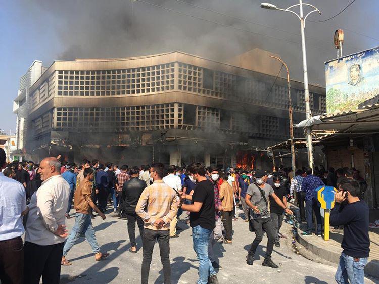 Iran’s petrol price hike: security forces killed at least 5 civilians, eyewitnesses say
