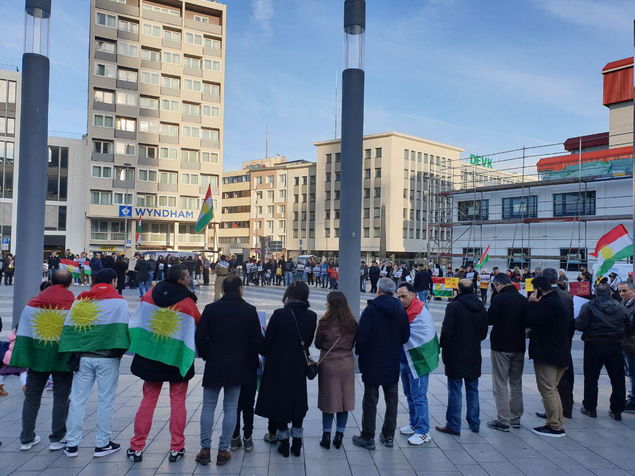 Kurdish opposition parties call for more US, EU sanctions against Iran after bloody crackdown