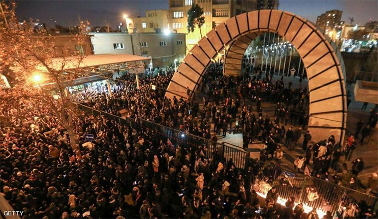 خروج طلاب جامعة أمير كبير للتظاهر ضد النظام