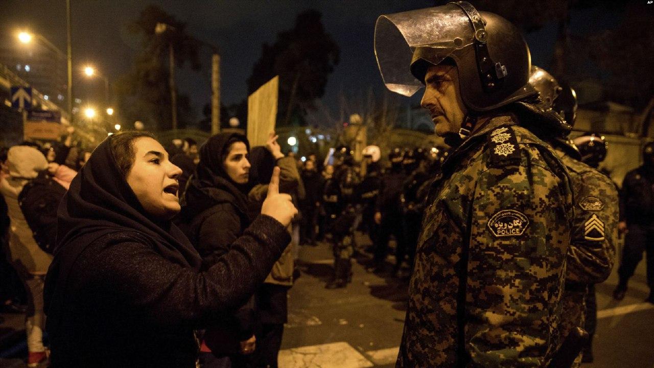 İran rejimine karşı protestolar devam ediyor