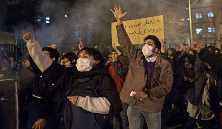 متظاهرون إيرانيون