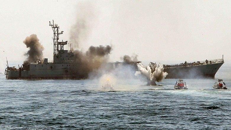 İran rejimi kendi gemisini vurdu: 19 ölü