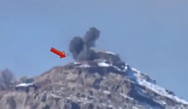 نشرت قناة غريلا تيفي بنشر لقطات إسقاط الطائرة