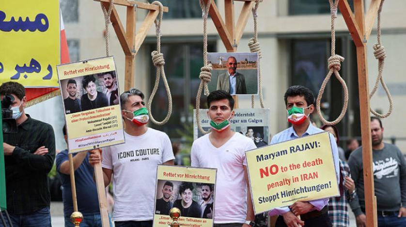 Huzistan’da Molla rejimine karşı protesto gösterisi