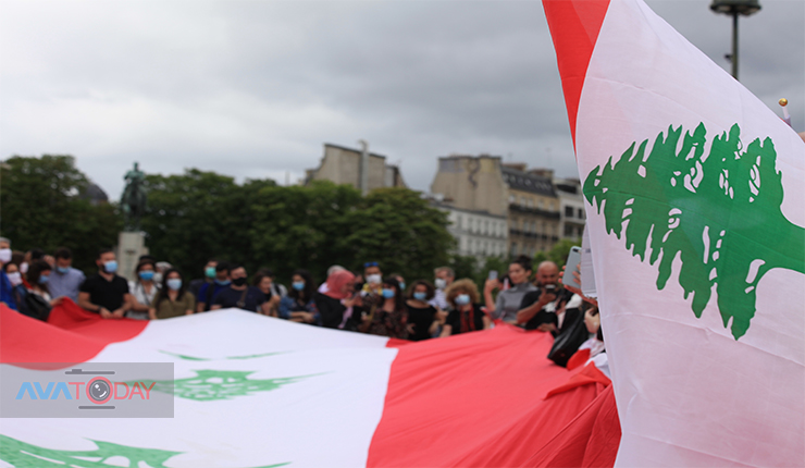 مظاهرة للجالية اللبنانية في باريس