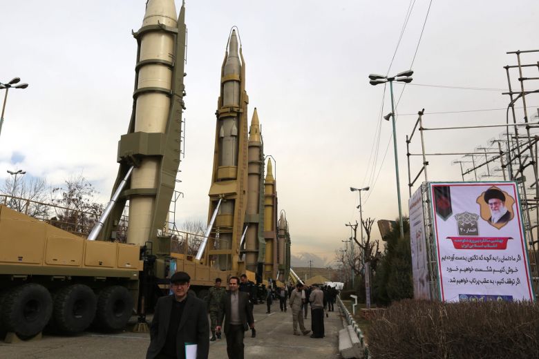 Defence Minister: Iran to export arms as embargo ends