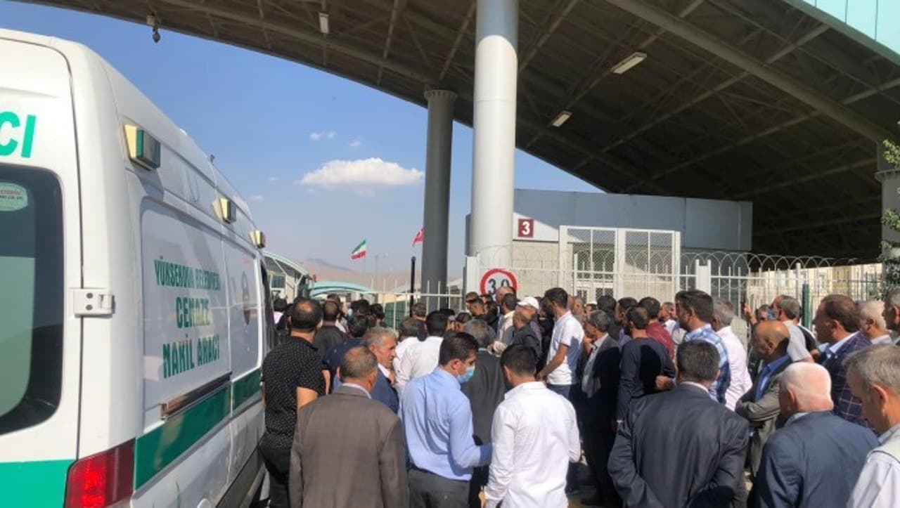 Türkiye tarafından öldürülen kolberlerin cenazeleri ailelerine teslim edildi