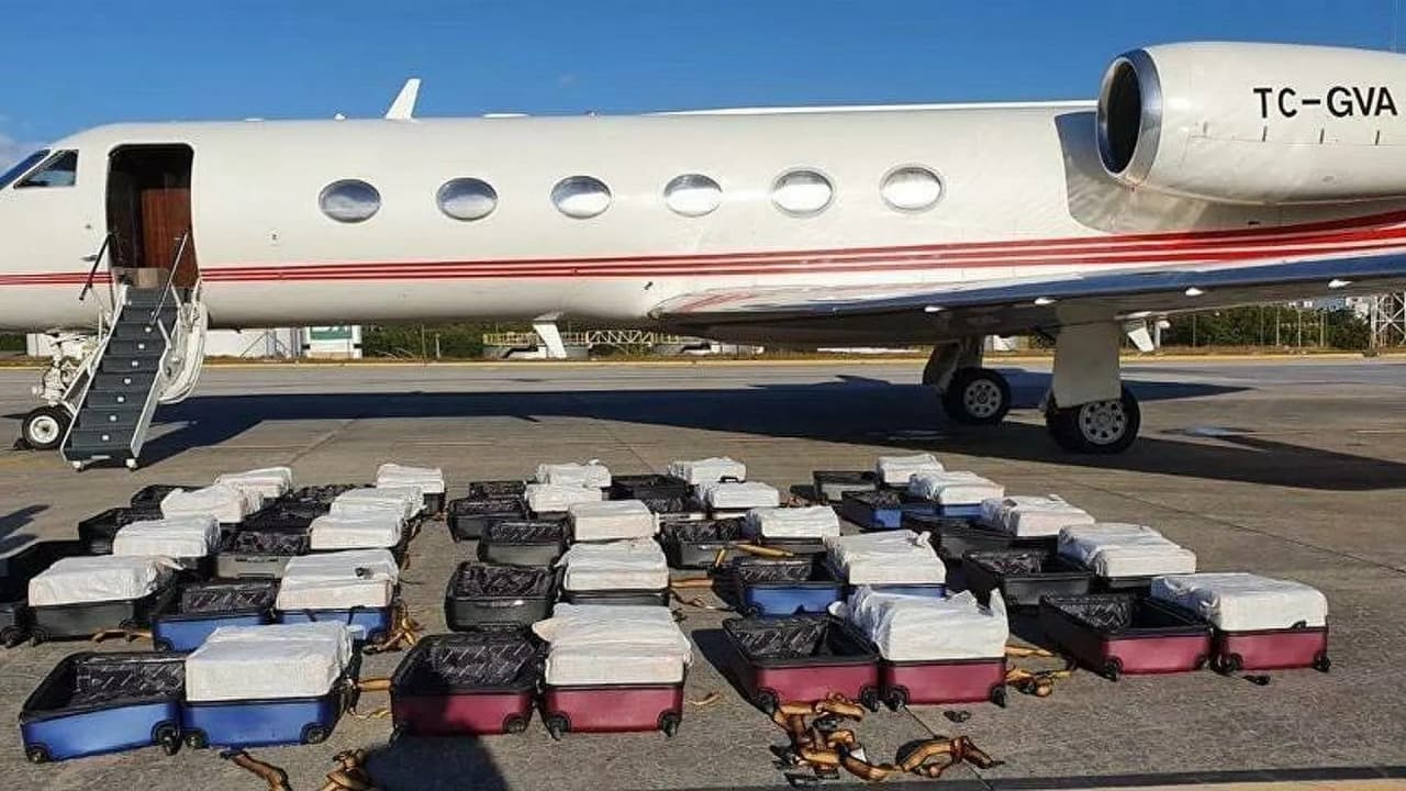 İçinden 1.3 ton kokain çıkan Türk uçağının tek yolcusu cezaevinde öldü