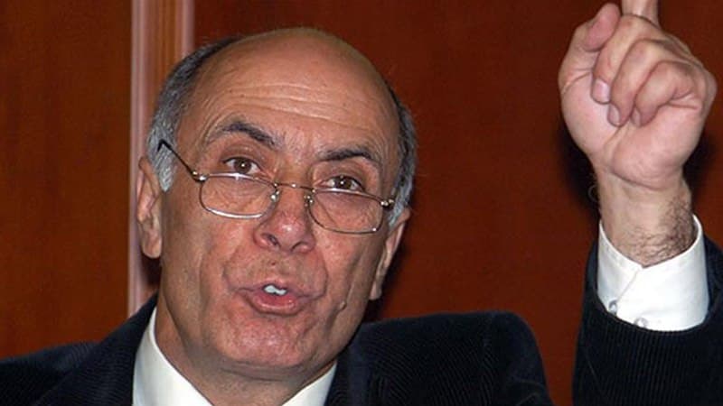 Siyasetçi Mahmut Alınak kansere yakalandı