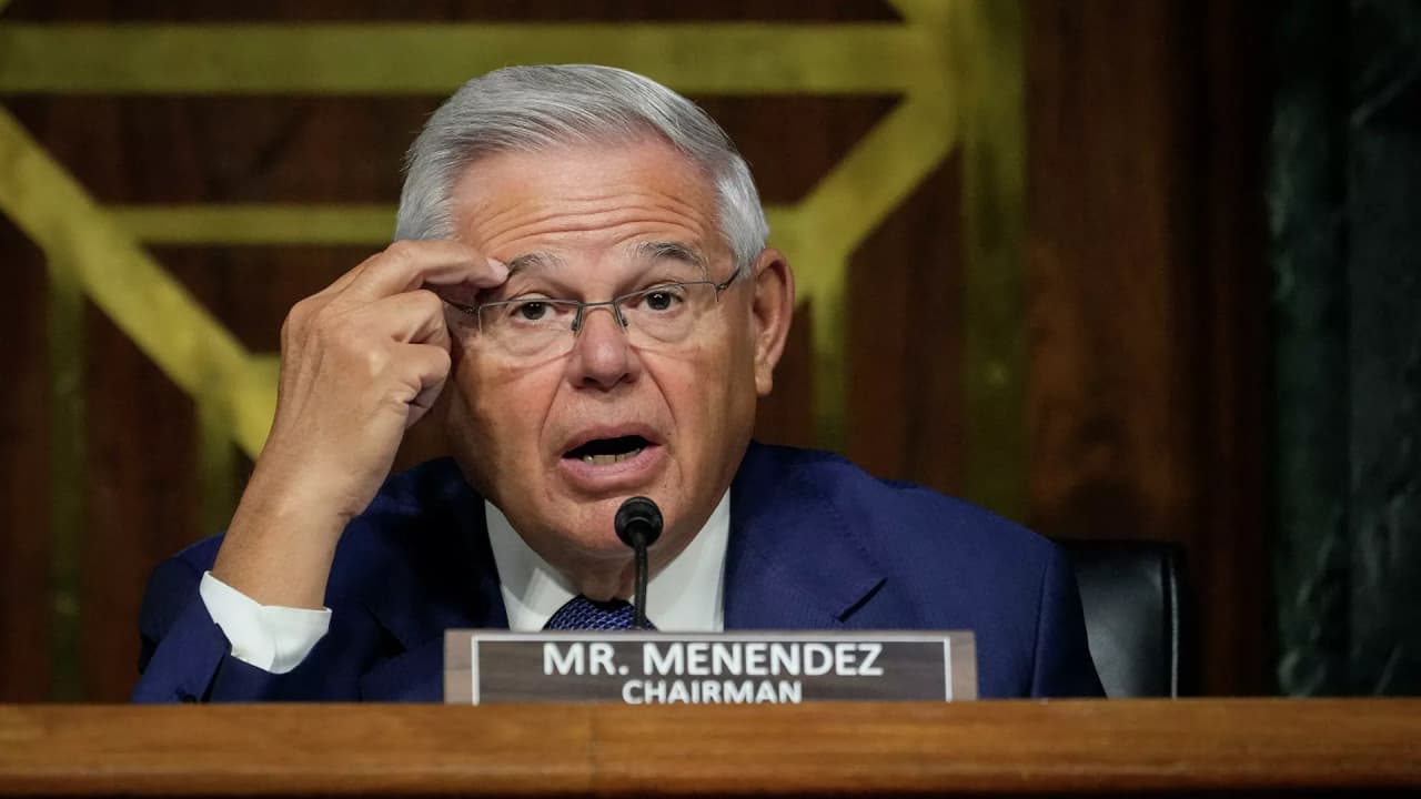 Bob Menendez: Türkiye’ye F-16 satışını onaylamıyorum