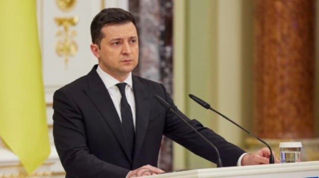 Zelenskiy, halkı orduya katılmaya çağırdı