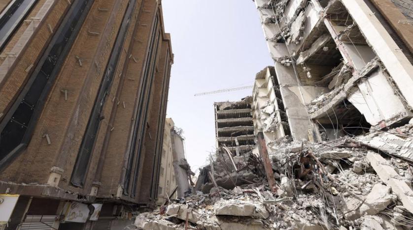 Death toll from Iran’s building collapse on the rise