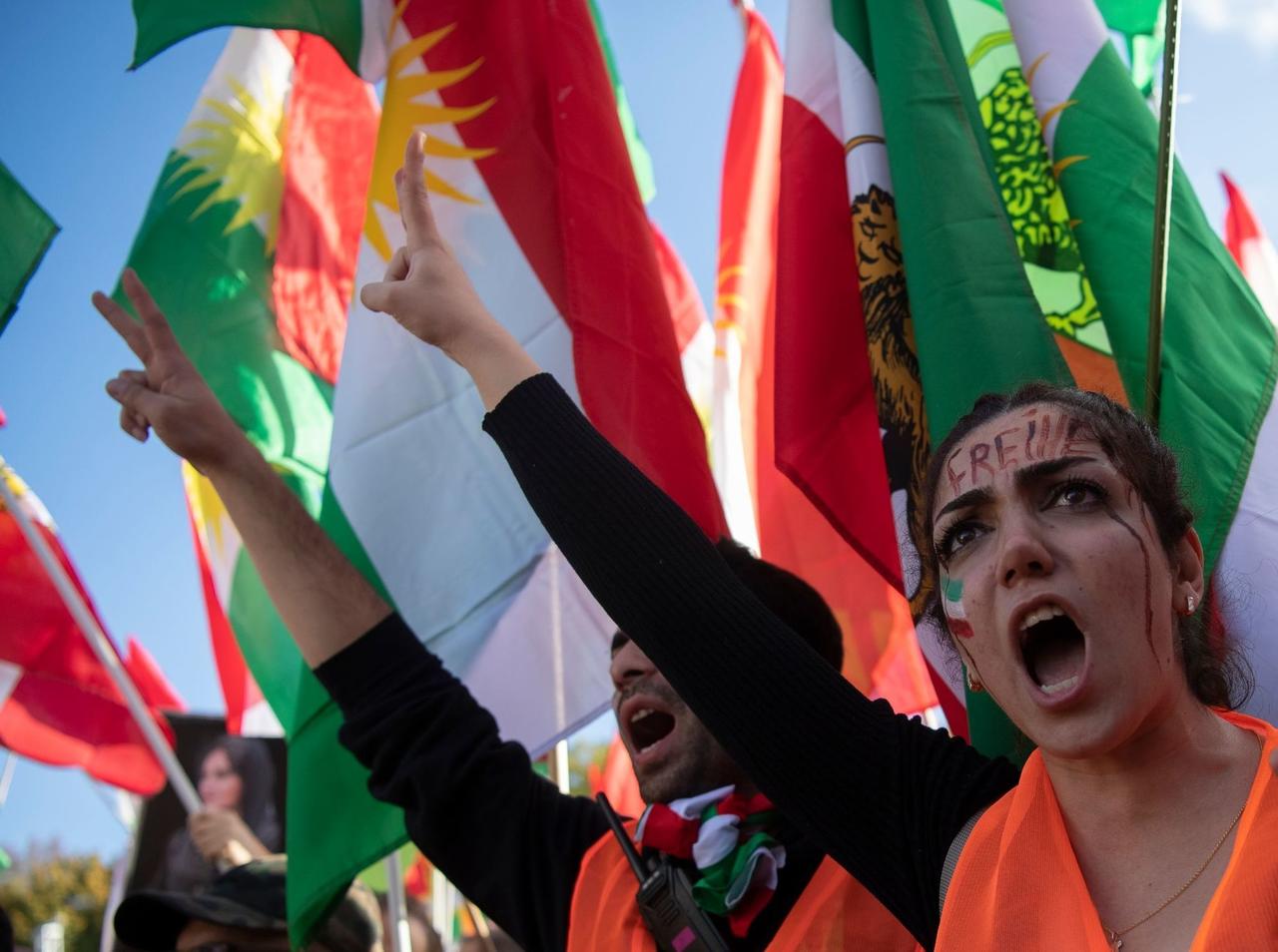 Tens of thousands march in Berlin against Iranian regime