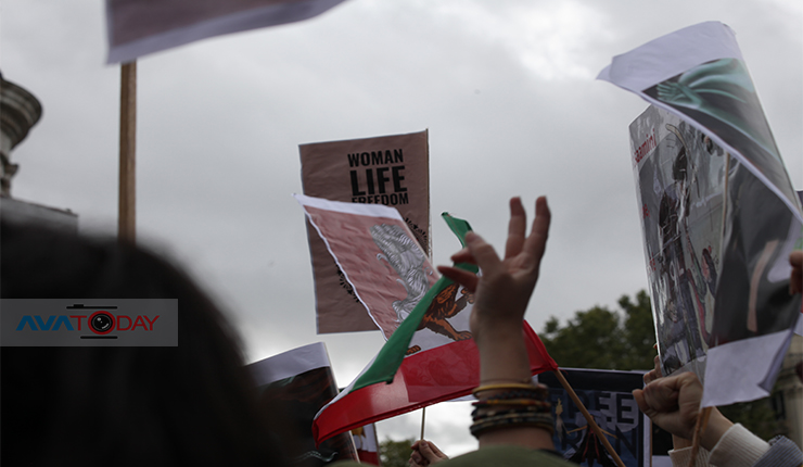 مظاهرات مناهضة للنظام الايراني في باريس