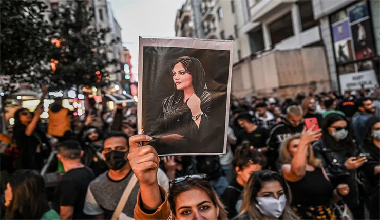 مهسا أميني