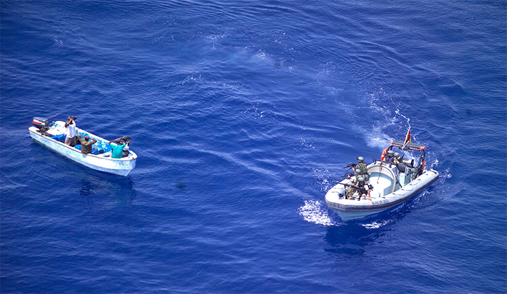 القبض على قراصنة في مياه الصومالية