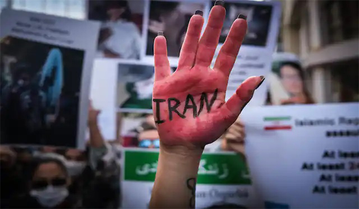 إيران