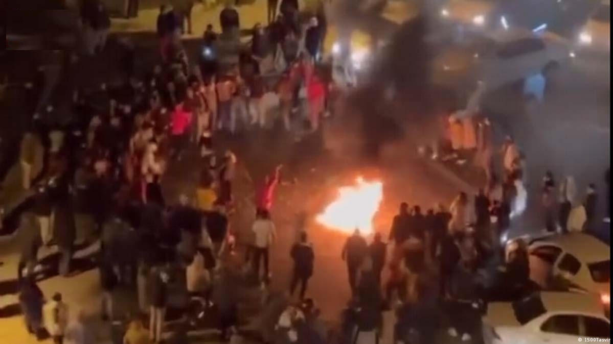 بازداشت ده شهروند کرد بخاطر ابراز شادی از شکست تیم فوتبال ایران