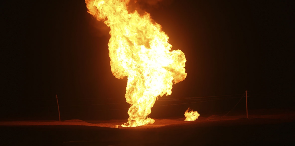 Huge blast hit gas pipeline in Iran