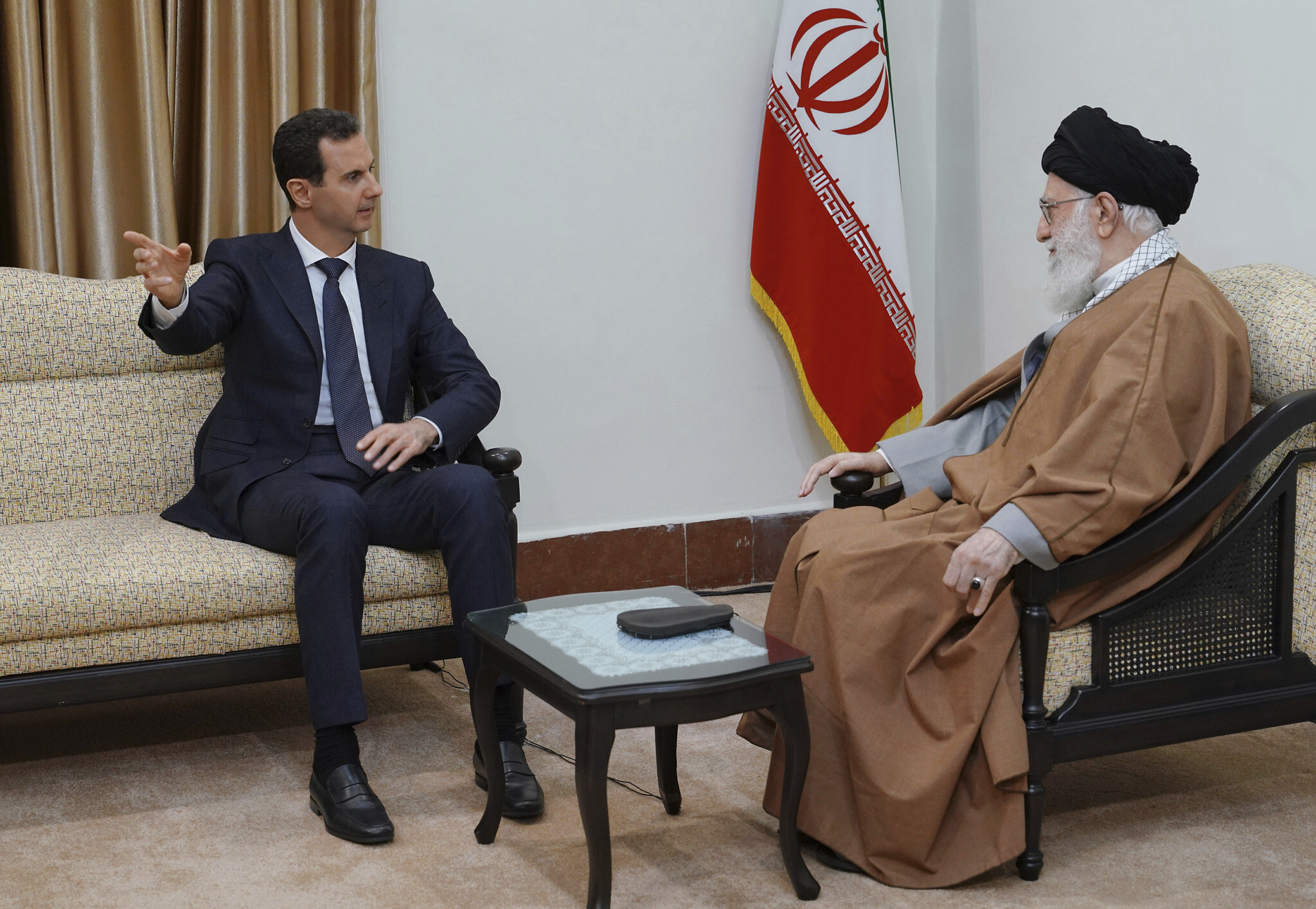 IranWire: Iran Lost Contact with Assad as Damascus Falls
