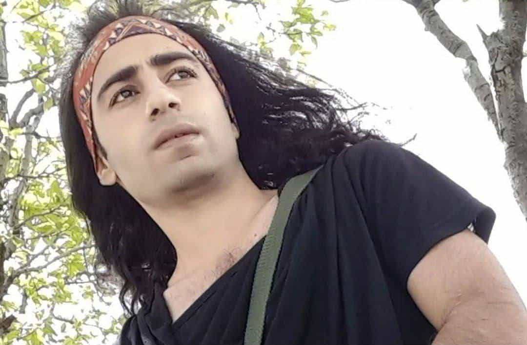 ئیلام دەڕەشار
