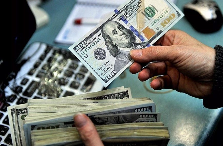 اسقوط بهای پول ملی ایران همچنان ادامه دارد