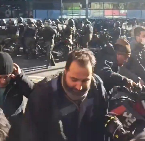 ناڕەزایەتییەکان شارەکانی ئێران دەهەژێنن