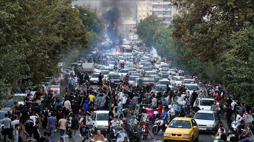 اکونومیست: آمریکا و اسرائیل می‌توانند مانع کشتار معترضان ایرانی شوند