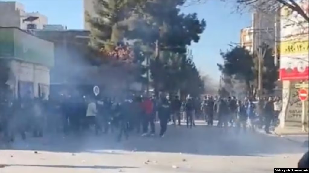 آمریکا بر همبستگی با مردمان بپاخاستەی ایران تاکید کرد
