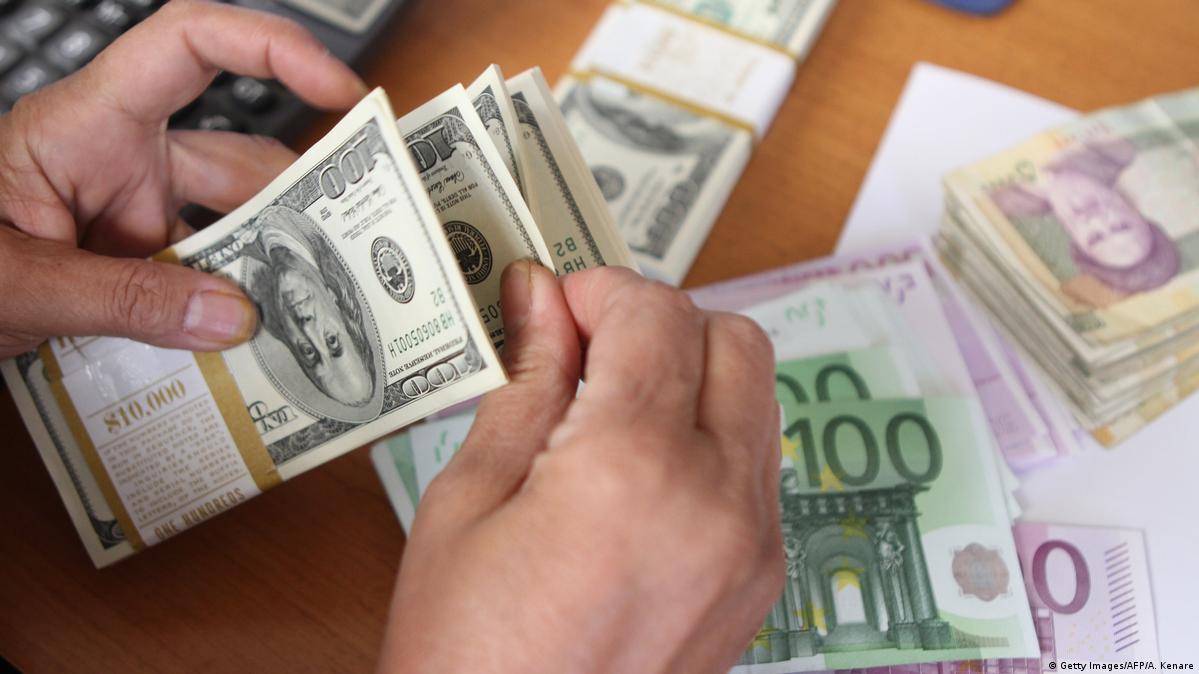 بهای دلار مرز ١٥٠ هزار تومان را نیز پست سر گذاشت