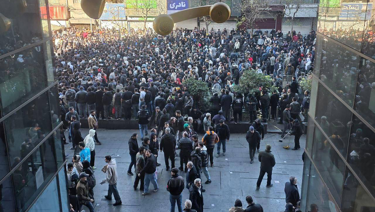 لە کاتی ناڕەزایەتییەکانی ئێراندا دوو هاووڵاتیی دیکەی کورد گیانیان لەدەستدا