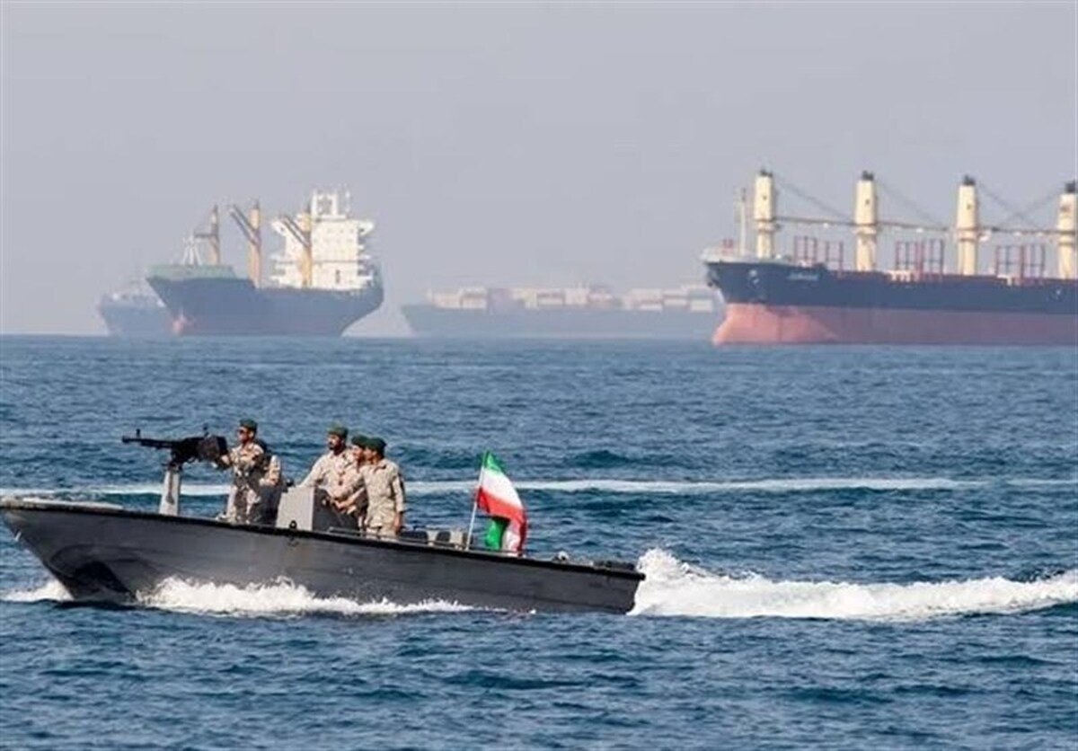 سپاه تروریستی پاسداران اعلام کرد تنگه هرمز بسته شد