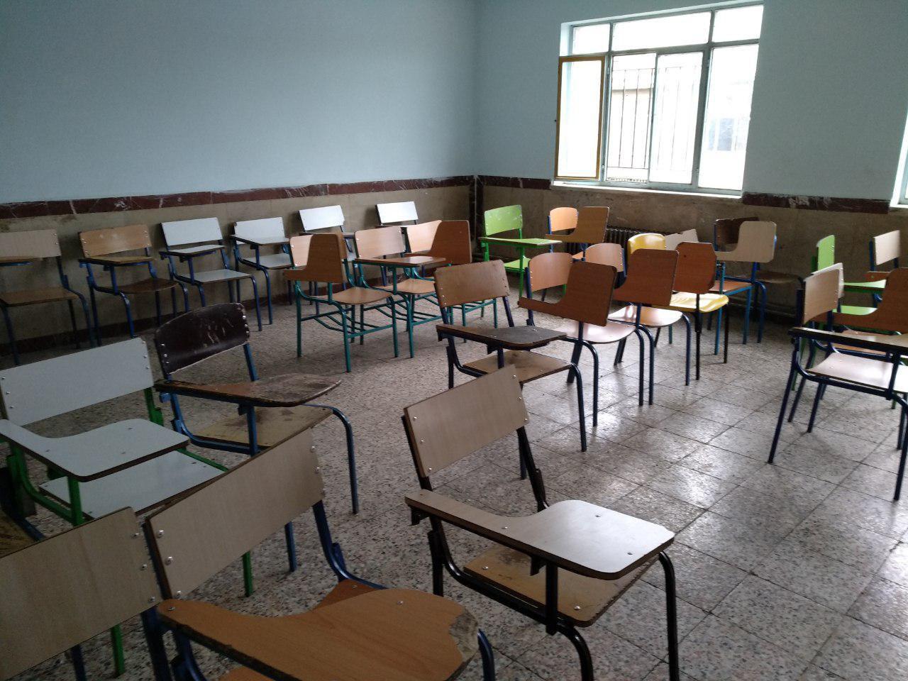 Teachers protest over low life standard, lack of educational facilities in Iran