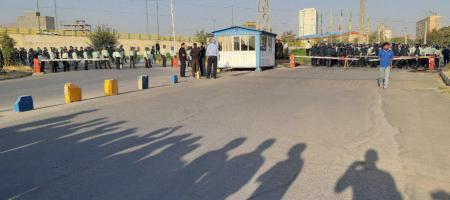 Security forces attack Iran’s HEPCO workers, wounded at least 20